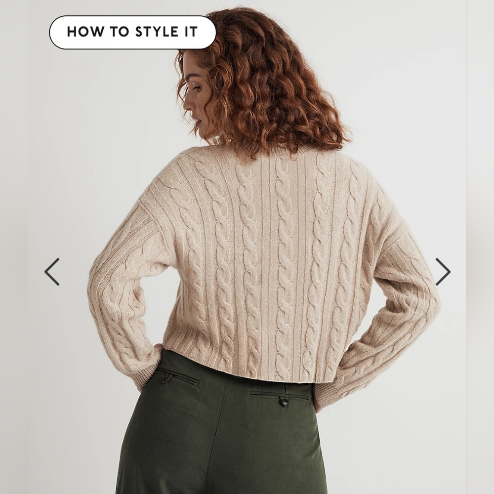Cashmere crop cable sweater beige